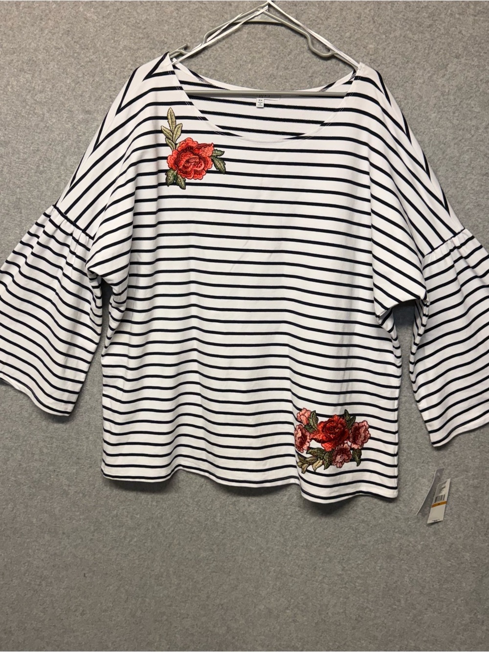 Fever Women's White Black Pullover Striped Scoop Neck Long Sleeve Knit Top Sz 3X